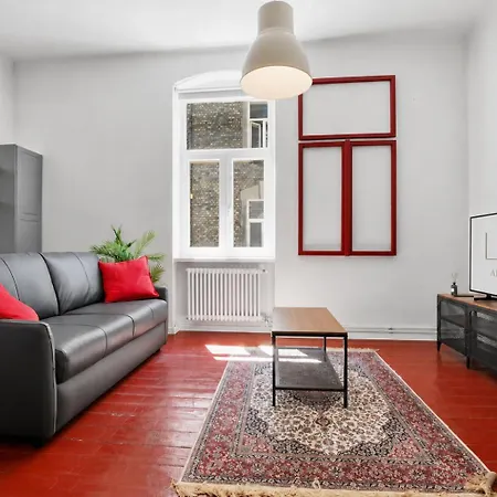 Lam Red Frame Apartamento Bratislava